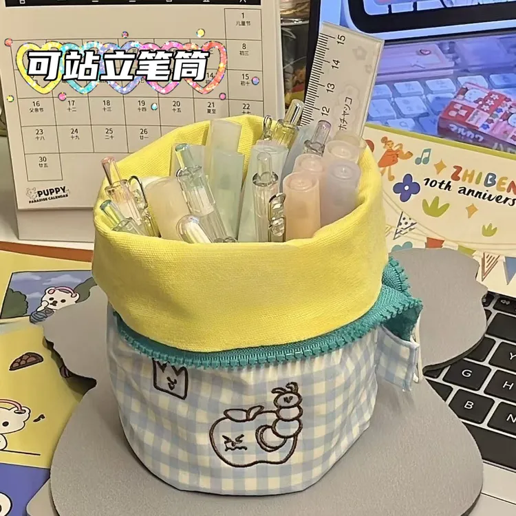 2025新款创意笔筒ins高颜值韩版通用学生城堡文具袋耐脏高级笔袋