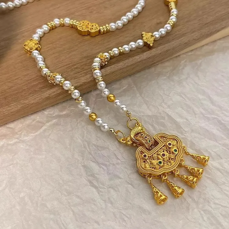 铜合金项链  小众项链百搭如意铃铛发光蝴蝶项链中式古法双锦鲤 .