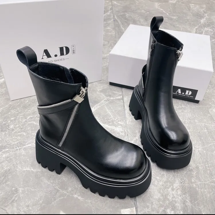 拉链设计师款八厘米增高中筒洋气显瘦高品质烟筒靴马丁靴1098-62