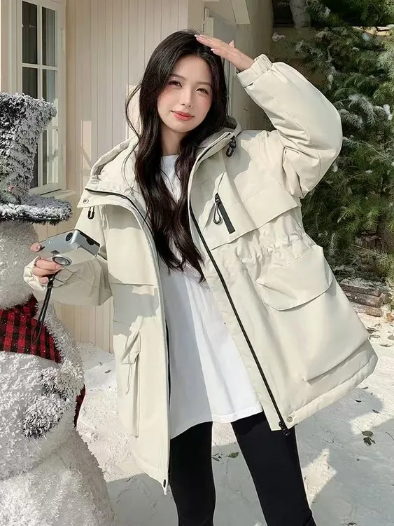 连帽收腰冲锋保暖外套女2025冬季中长款加绒加厚派克服宽松防风