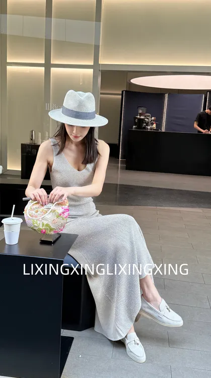 LXX【星空银河女神裙】针织烫钻吊带裙显瘦气质轻奢时尚性感夏季