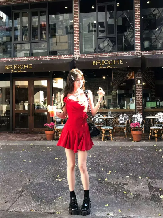 【夜色蔷薇】温柔风气质辣妹性感复古连衣裙女收腰百搭吊带A字短裙