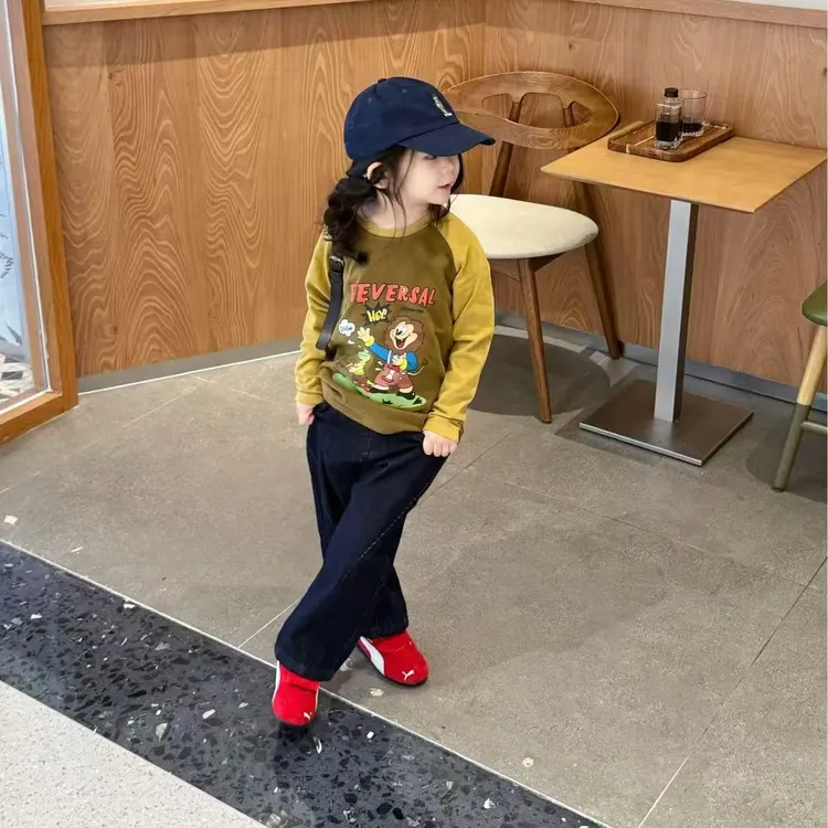 小思家2025早秋新款童装韩版休闲卡通插肩袖T恤牛仔蓝休闲裤套装