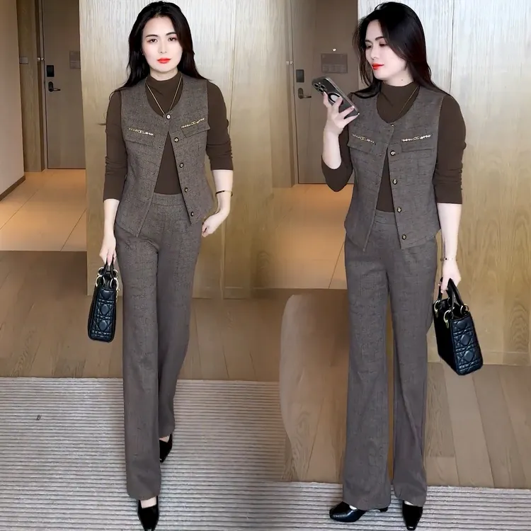 时尚休闲套装女2025秋季新款洋气流行马甲长袖打底衫阔腿裤三件套