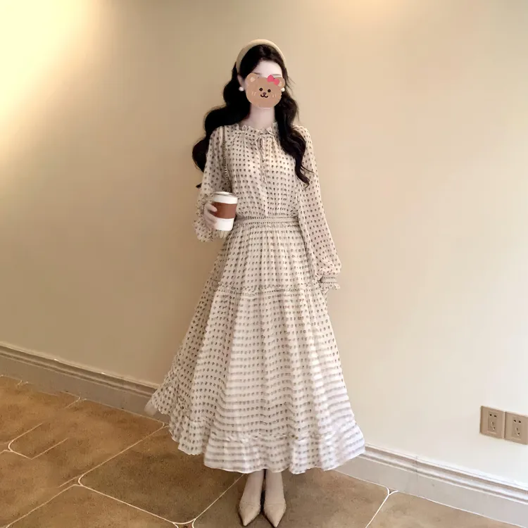 法式高级感长袖白色波点连衣裙子女装早秋季2025新款收腰长裙套装