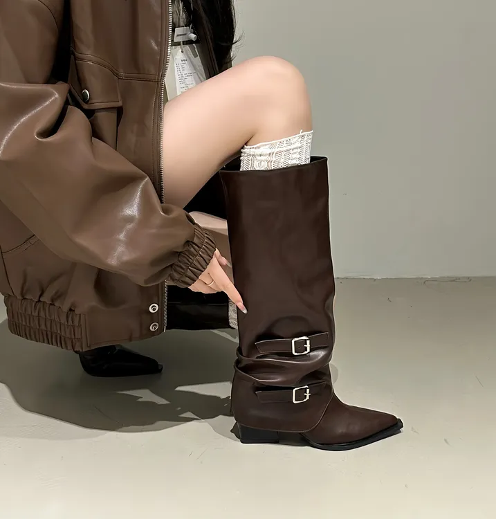 复古尖头粗跟堆堆靴女2025秋冬季新款不过膝高跟显腿裤管靴高筒靴