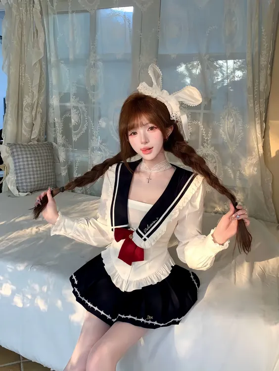  美少女战士 秋季新款纯欲学院风温婉大方小众甜美海军领上衣短裙