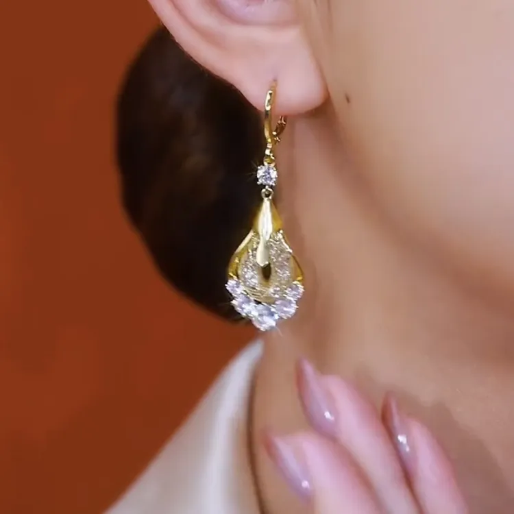 铜合金合成锆石耳饰 2025新款爆款高级感网状水晶水滴耳环女轻奢