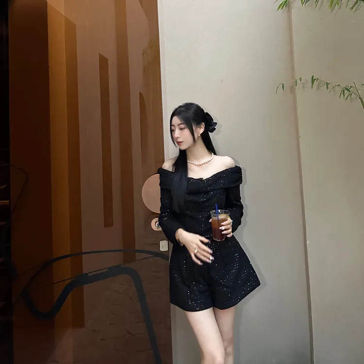 非售卖价（私信客服）西太后设计师品牌高定高腰黑色蕾丝亮片短裤