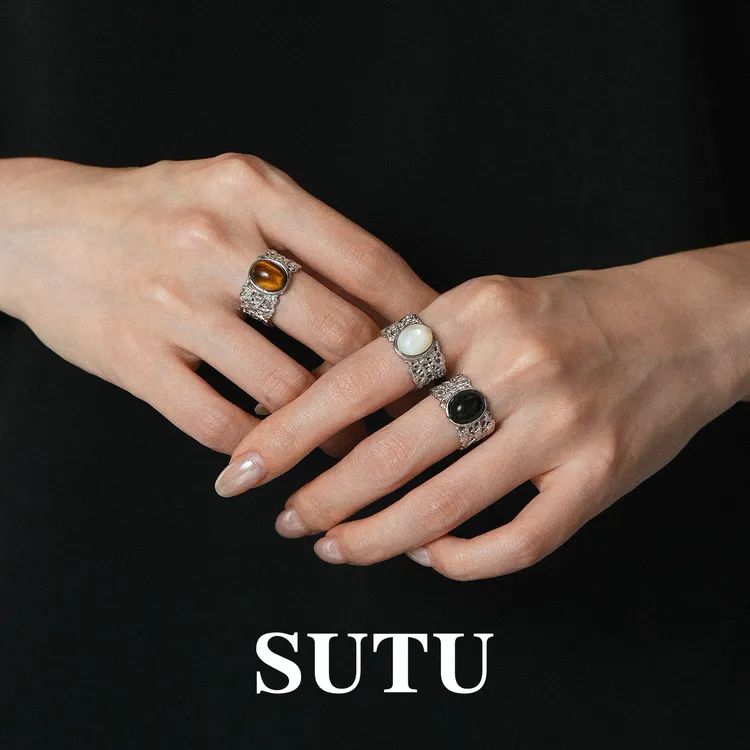 925银树脂戒指 镂空蕾丝镶嵌戒指秋冬时尚小众设计简约高级食指戒