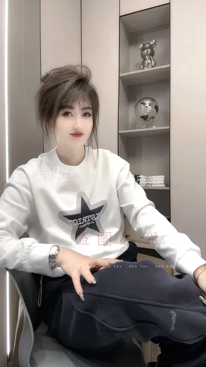 冬季圆领秋冬常规款长袖卫衣修身型女T恤无工艺（6738）