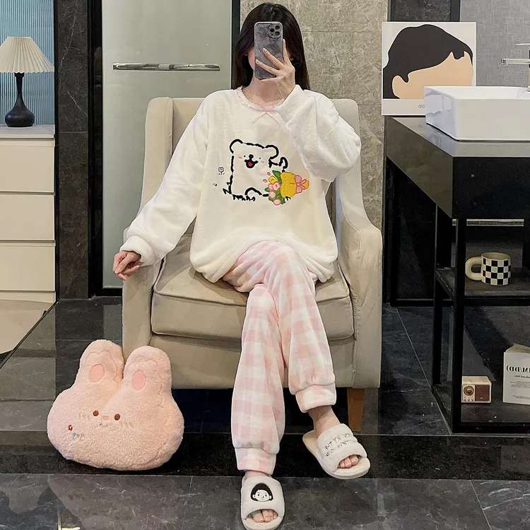 珊瑚绒睡衣女秋冬季大码加厚法兰绒25新款粉格狗套装可外穿家居服