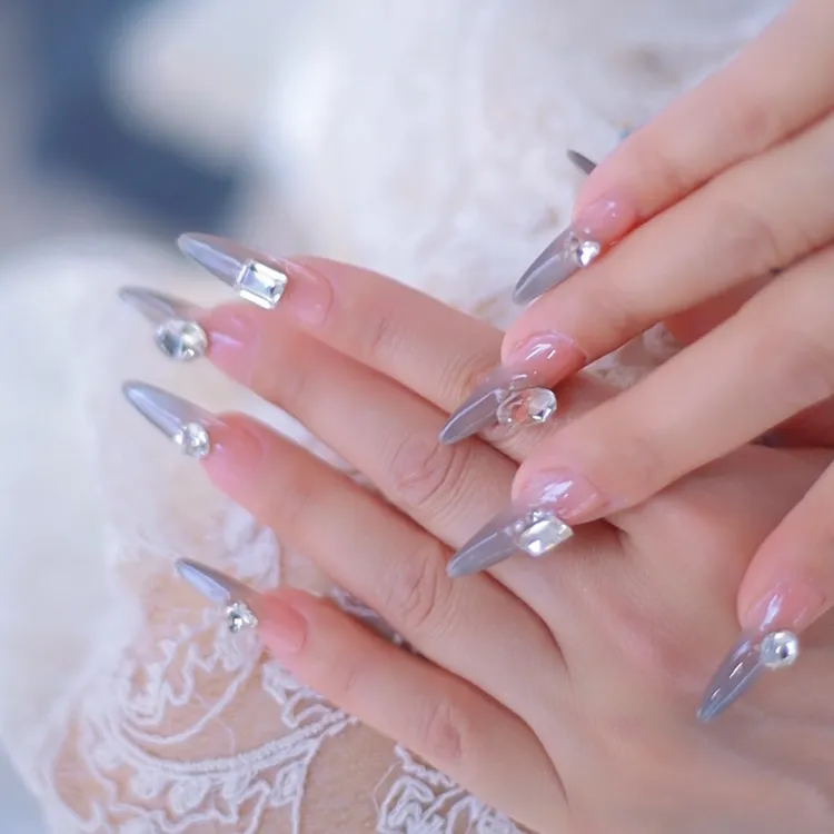 猫眼富家千金法式渐变高级爆闪可拆卸穿戴甲贴甲片