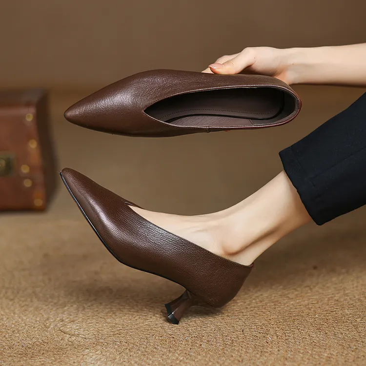 5cm细跟v口高跟鞋法式复古中跟舒适奶奶鞋2025春秋百搭小猫跟单鞋