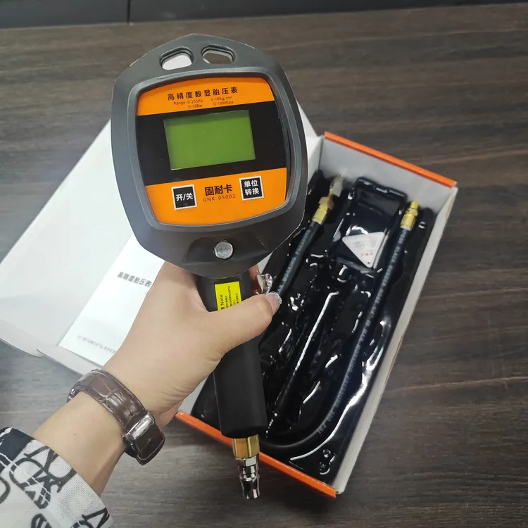 汽车轮胎充气气压表胎压数显加气打气表胎压枪电子打气表充气表