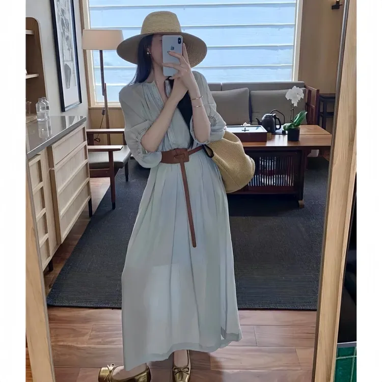 现货当天发出~2025新款海边度假风气质连衣裙内搭背心腰带三件套