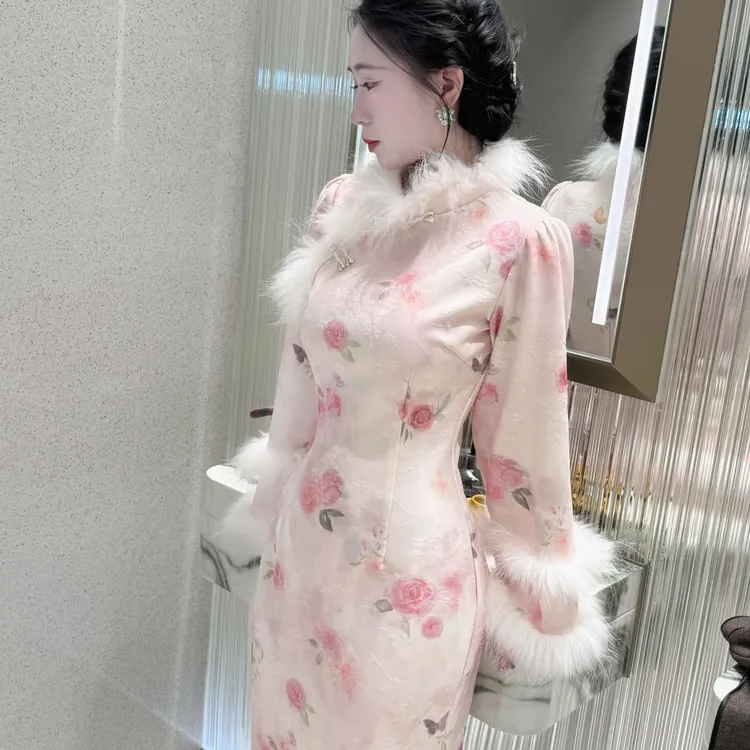 LHMknk1画报夫人原创自制新中式秋冬厚款温柔新式旗袍  镜花