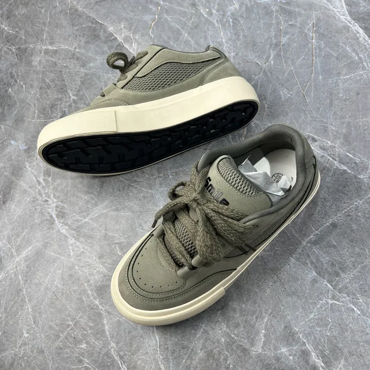 鞋子男款秋季墨绿男鞋干净感痞帅潮鞋2025百搭休闲厚底面包鞋板鞋