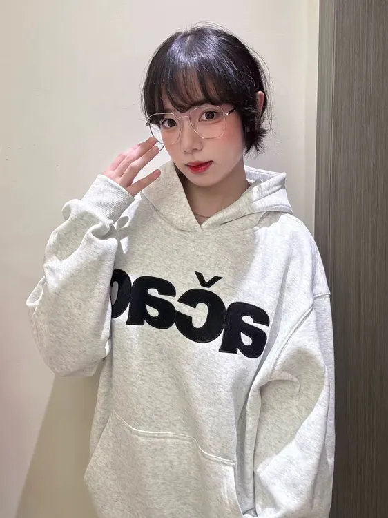 伶落旧人美式贴布刺绣连帽卫衣女2025秋冬新款宽松懒惰风情侣上衣