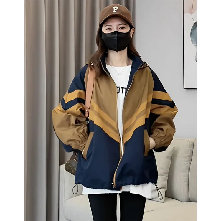 欧货时尚风衣短外套女2025年韩版连帽拼色冲锋衣防晒休闲爆款上衣