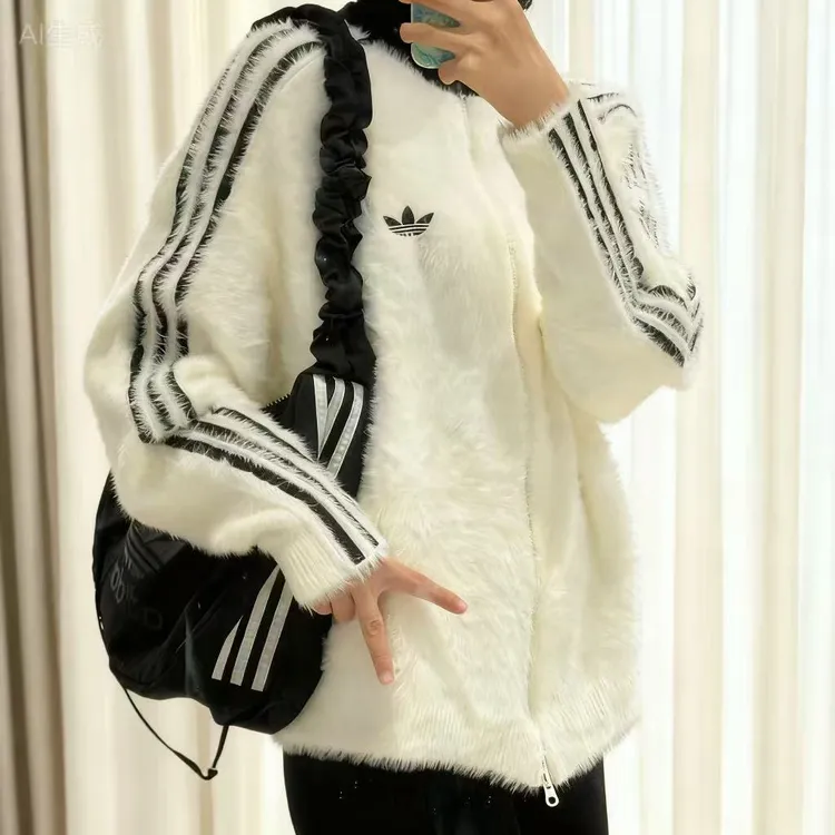 Adidas三叶草简约舒适柔软宽松拉链保暖夹克外套 KR5152