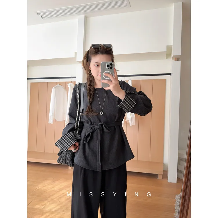 应小姐【费尔曼】微胖大码秋季休闲显瘦纯色百搭设计感长袖小衫上衣