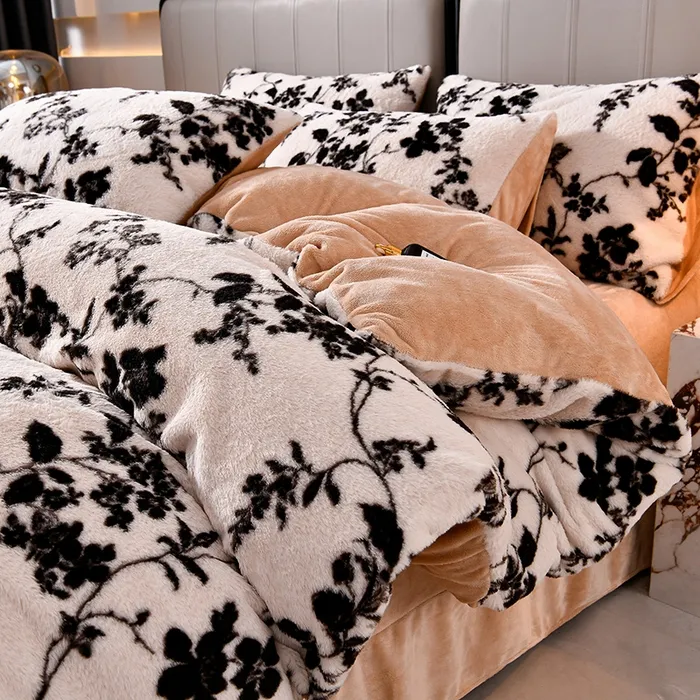 秋冬新款加厚轻奢兔兔绒牛奶绒四件套双面绒保暖双人高端绒被套件