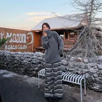 Moprobably李予诺「云絮」复古时尚慕斯绒质感直筒休闲裤L5479007