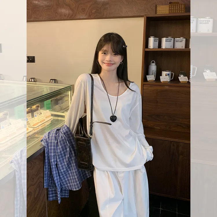 白色U领长袖T恤女春秋季新款韩系宽松慵懒内搭打底衫外穿罩衫上衣