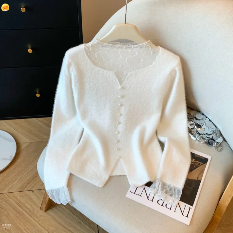 设计感显瘦2025新款秋冬法式蕾丝拼接半高领水貂毛甜美毛衣打底衫