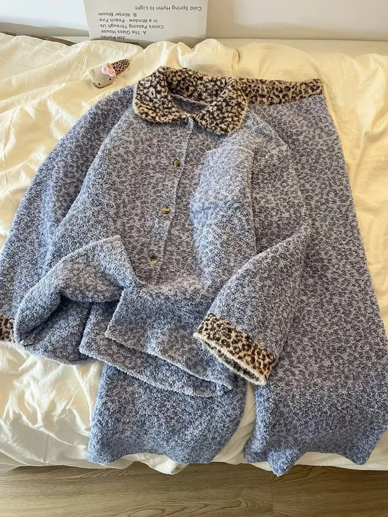 设计感蓝色豹纹半边绒保暖睡衣女秋冬新款长袖长裤休闲家居服套装