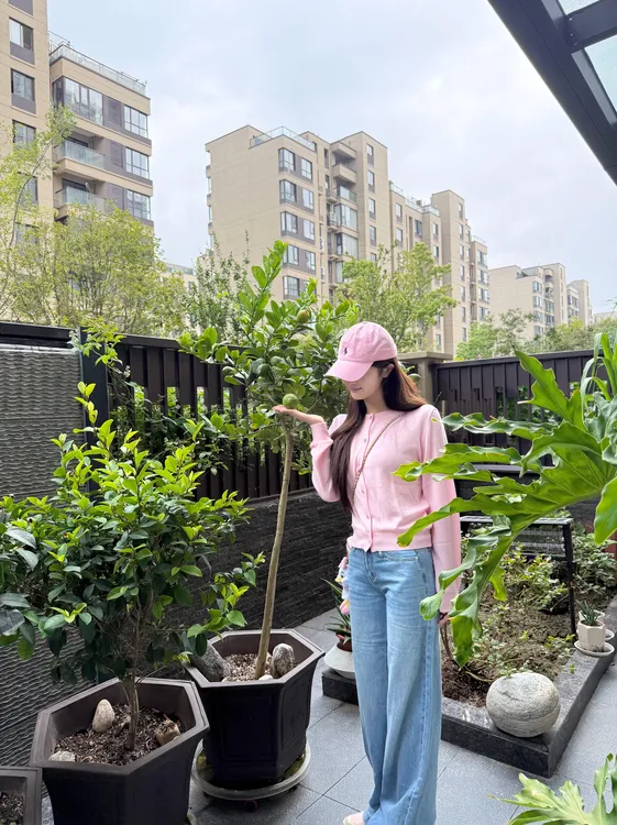 早秋新款韩系通勤慵懒风甜美减龄显瘦上衣休闲百搭牛仔裤小众女装