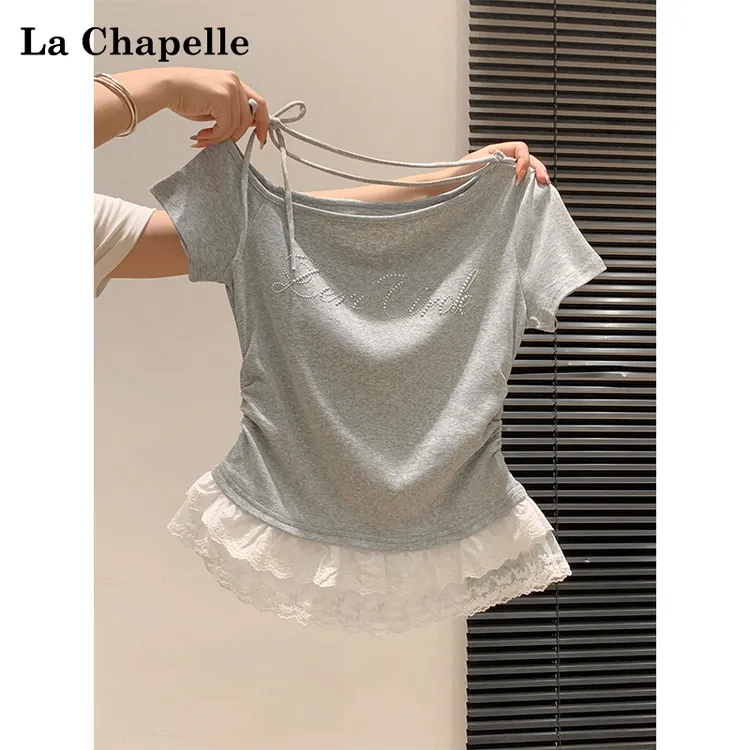 拉夏贝尔韩系斜领露肩字母烫钻短袖T恤女夏季纯欲辣妹上衣设计感