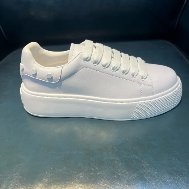 百搭经典男士板鞋耐磨休闲板鞋小白鞋白色时尚潮流厚底真皮低帮