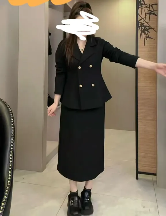 2025韩版时尚网红爆款洋气休闲显瘦气质上衣半身裙套装6157