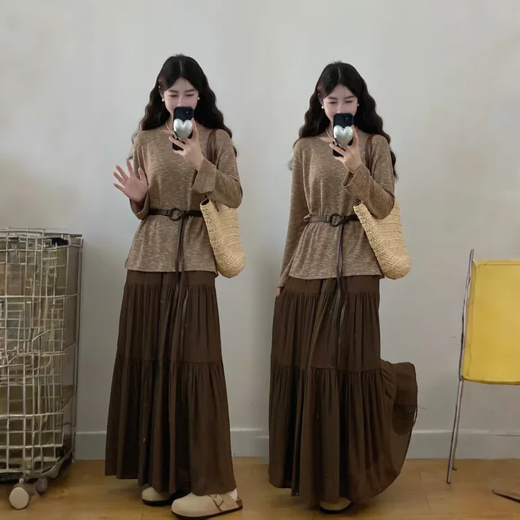 秋季套装女款爆款2025新款简单大方高级感穿搭复古长裙罩衫套装裙