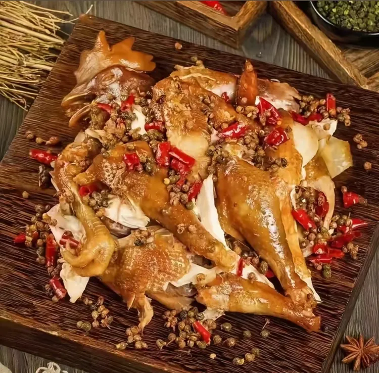 手撕椒麻鸡熟食麻辣鲜香美味即食追剧下酒菜