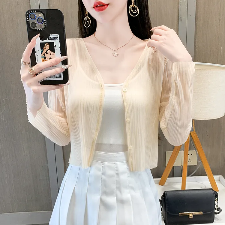 高级感薄纱防晒披肩女2025年夏季冰丝针织开衫吊带裙外搭空调罩衫