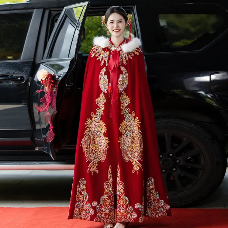 秀禾服披风2025新款婚礼大气毛披肩婚礼结婚配饰加厚雪地丝绒斗篷