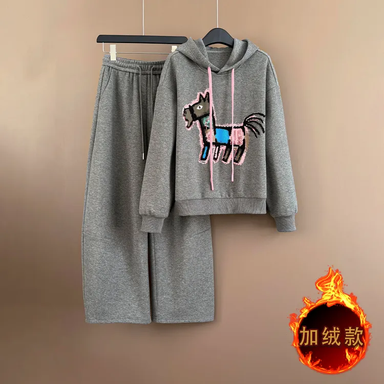 慵懒风时尚休闲套装女秋冬新款韩系卡通印花长袖卫衣阔腿裤两件套