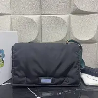 未使用/包包/普拉达/250508LL0043