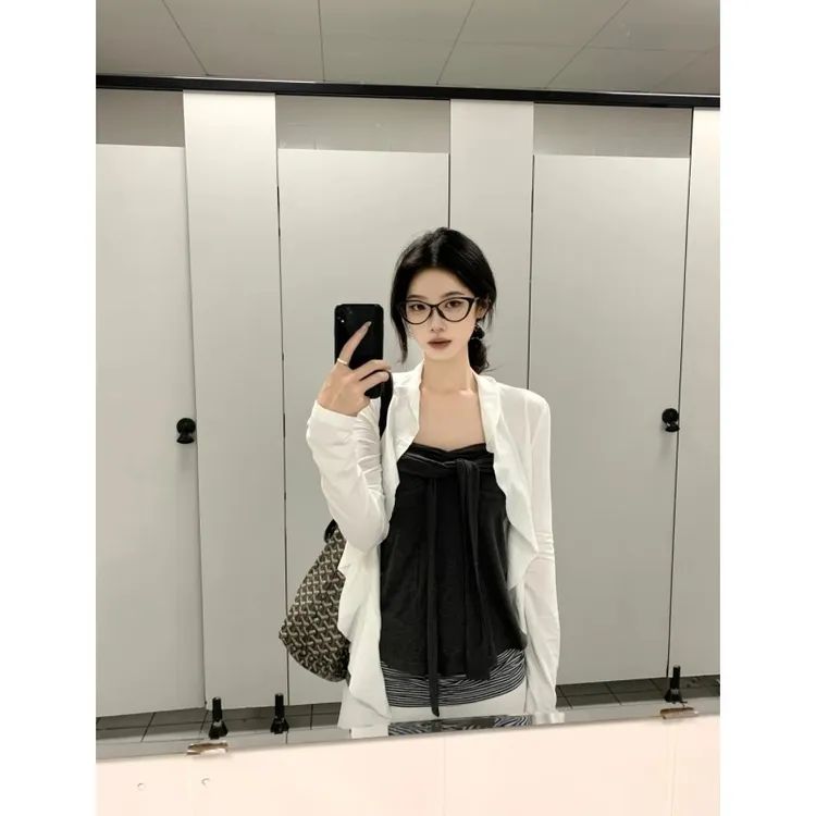 简约高级感穿搭薄款西装外套黑色系绳装饰抹胸吊带小众宽松阔腿裤