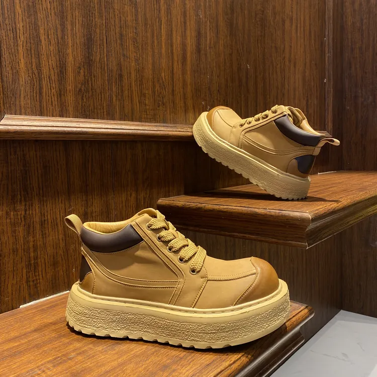 冬季新款男士厚底高帮马丁靴2025新款百搭舒适保暖高端休闲大头鞋