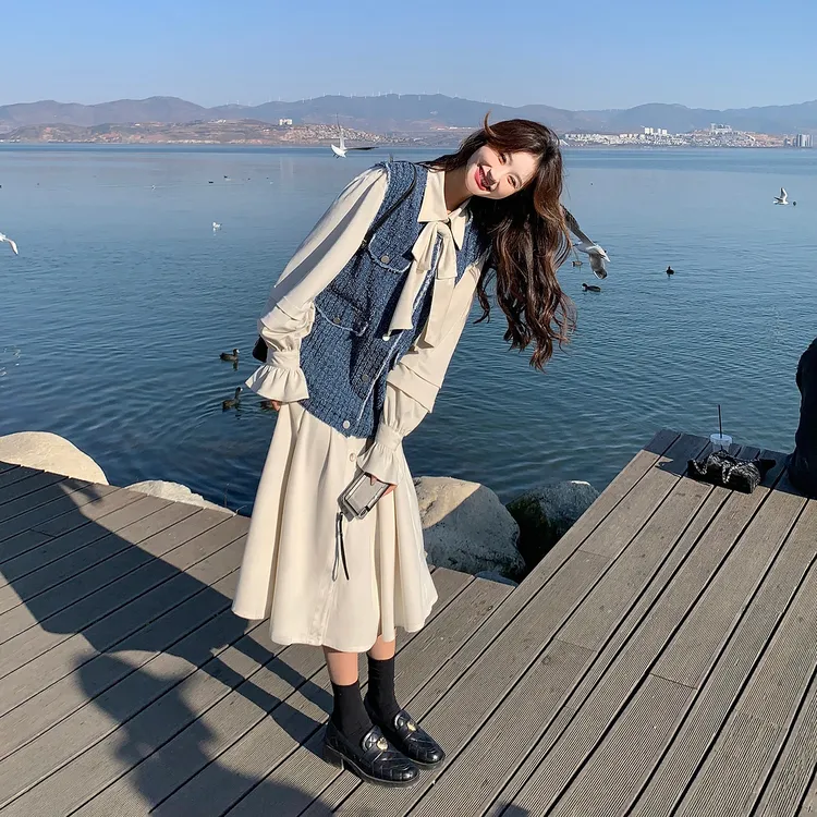 巨好看的早秋穿搭套装连衣裙女2025新款小香风马甲衬衫裙两件套裙