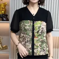 夏季新款精致V领印花中老年女装休闲百搭减龄短袖上衣