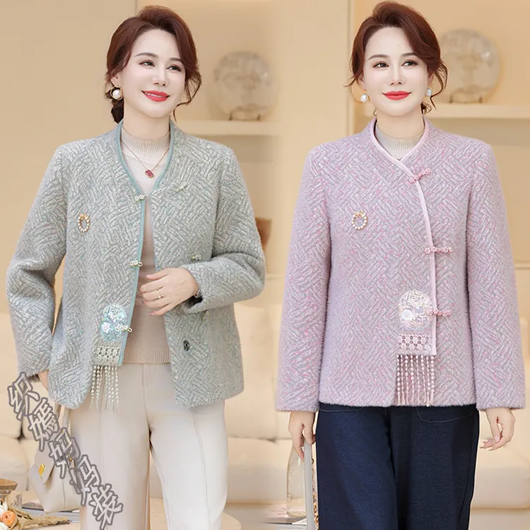 妈妈秋冬装圆领毛呢上衣洋气2025新款中老年女装加厚保暖时尚外套