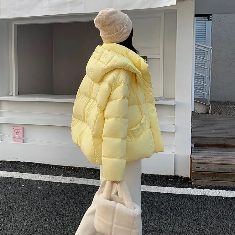 奶黄色小个子短款羽绒服女2025冬季新款面包服加厚白鸭绒连帽外套