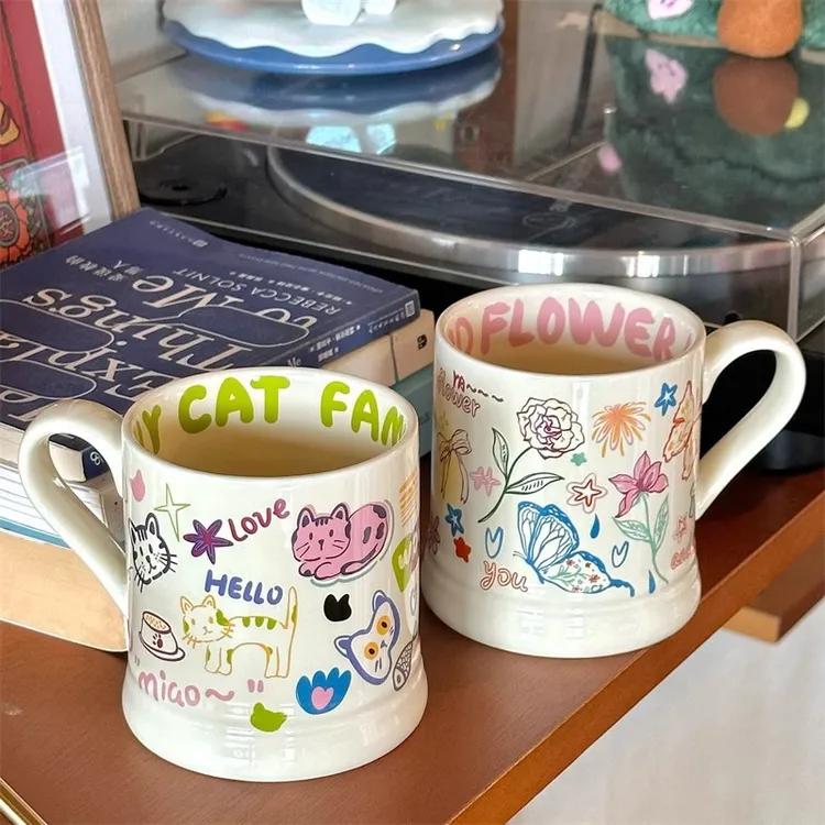 高颜值马克杯童趣涂鸦奶油色陶瓷杯办公室咖啡杯情侣早餐杯子