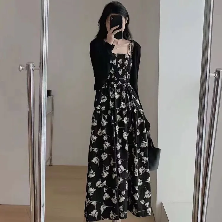 复古碎花吊带裙子2025春夏新款温柔风气质遮肉显瘦长款女装连衣裙