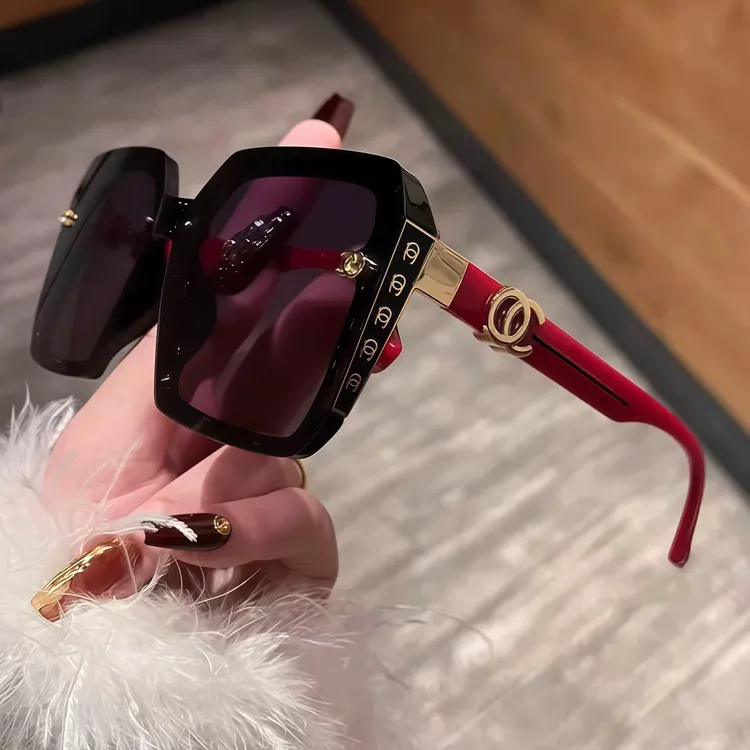 轻奢太阳镜经典方框女士墨镜防紫外线偏光镜遮阳气质圆脸大脸百搭商品图